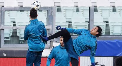 Entrenamiento de los jugadores del Real Madrid en Turín.