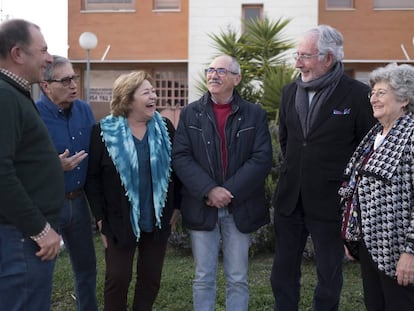 Miembros de la Asociación Abante Jubilar Sevilla planifican un proyecto de 'cohousing'.