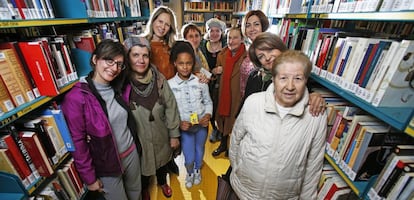 Lectoras. Desde la izquierda, Carolina Sacramento, Miriam, Almudena, Isabel, Carmela, Milagros, Carmen, Julia y Julieta.