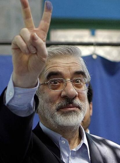El líder opositor Mir-Hosein Musaví, durante las elecciones presidenciales de 2009