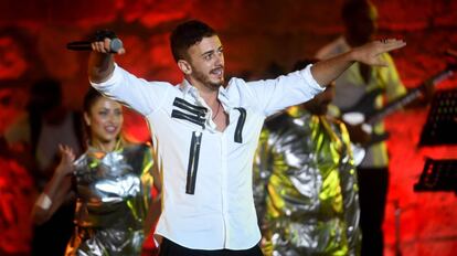 El cantante marroqu&iacute; Saad Lamjarred durante una actuaci&oacute;n en T&uacute;nez el pasado verano. 