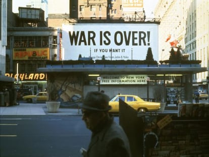 &#039;&iexcl;La guerra ha terminado! (War Is Over!)&#039;, de Yoko Ono y John Lennon. 1969.
 Valla publicitaria instalada en Times Square, Nueva York