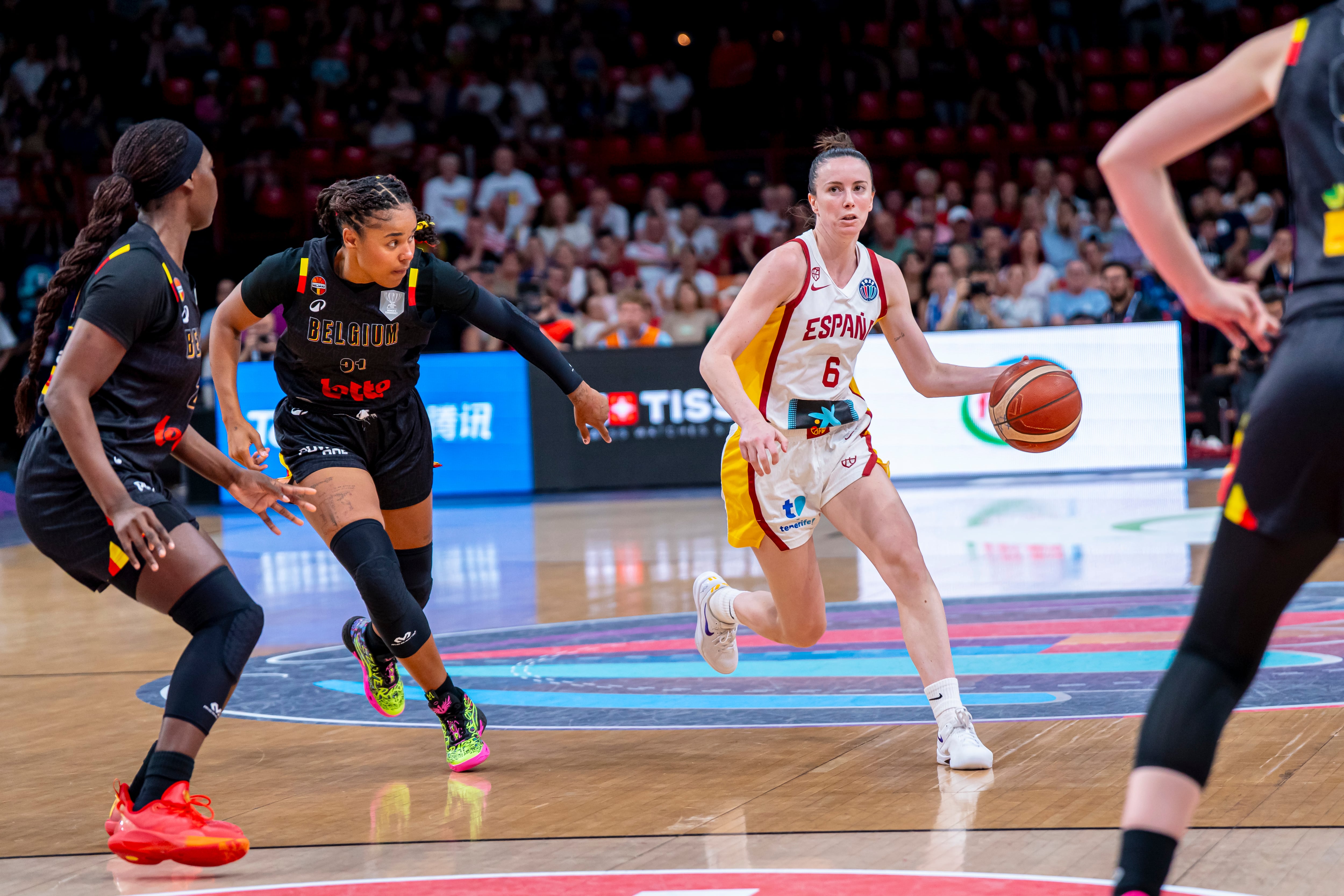 Aina Ayuso, en la final del pasado Eurobasket contra Bélgica, en una imagen de la Federación.