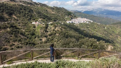 Vista del pueblo de Algatocín, en el Valle del Genal (Málaga).