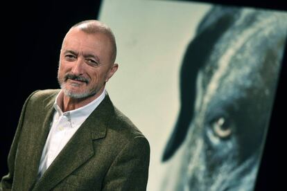 Arturo Pérez-Reverte durante la presentación de 'Los perros duros no bailan'.