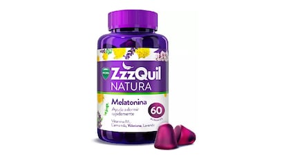 Unas pastillas en formato ‘gummy’ con ingredientes naturales como la melatonina, camomila, valeriana o lavanda. ZZZQUIL.