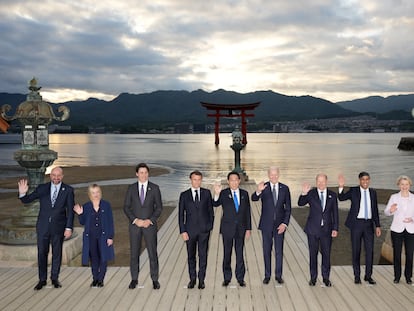 Cumbre del G7 en Hiroshima (Japón), en mayo. De izquierda a derecha, Charles Michel (Consejo Europeo), Giorgia Meloni (Italia), Justin Trudeau (Canadá), Emmanuel Macron (Francia), Fumio Kishida (Japón), Joe Biden (EE UU), Olaf Scholz (Alemania), Rishi Sunak (Reino Unido) y Ursula Von der Leyen (Comisión Europea).