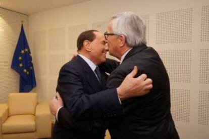 El presidente de la CE, Jean-Claude Juncker, y el líder de Forza Italia, Silvio Berlusconi, el pasado mes de enero en Bruselas. (Facebook)
