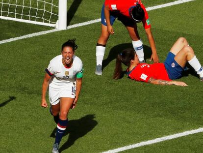 Carli Lloyd celebra su segundo gol ante Chile.