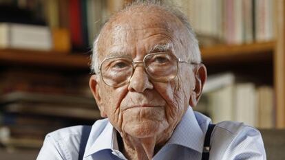 Santiago Carrillo.