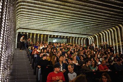 Una sesi&oacute;n de la pasada edici&oacute;n de Bicycle Film Festival en Matadero. 