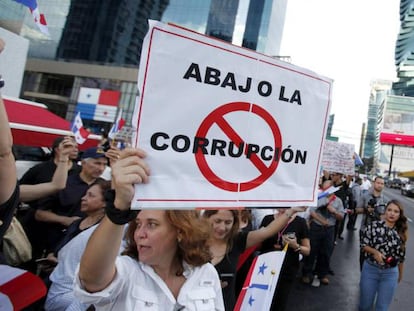 Protesta contra la corrupción en Ciudad de Panamá.