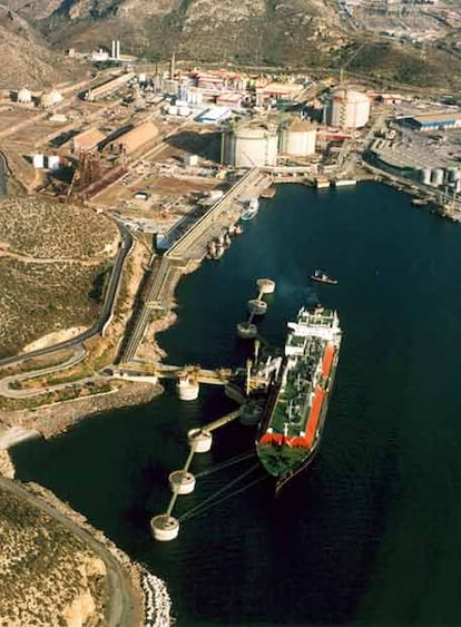 Planta de regasificación de Enagas en Cartagena.