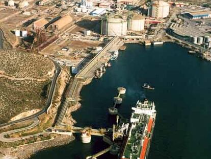 Planta de regasificación de Enagas en Cartagena.