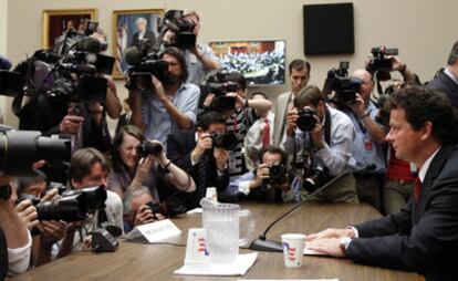 Tony Hayward, instantes antes de su comparecencia en el Congreso de EE UU