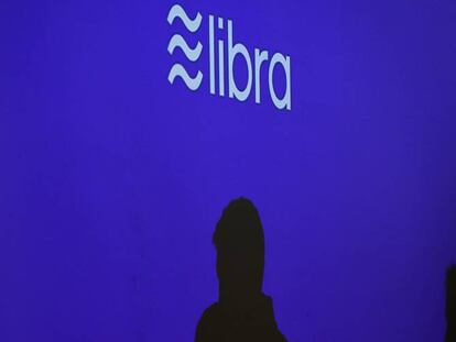 Libra de Facebook vuelve a la vida: solicitan el visto bueno de las autoridades suizas