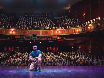 Tomás Rebord, durante una actuación en un teatro de Buenos Aires, este mes.