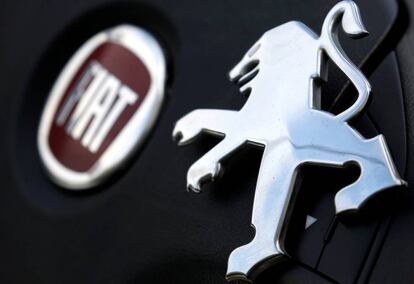 Logos de Fiat y Peugeot