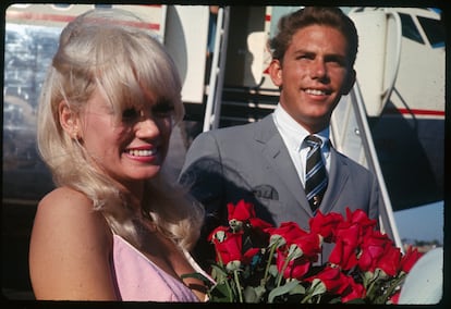 Mamie Van Doren, aged 33, in Sacramento, California with her 19-year-old husband, Lee Meyros.