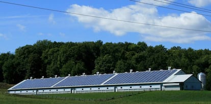 Techo solar de una fábrica.