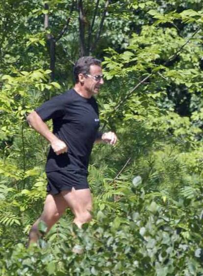 Sarkozy hace deporte durante sus vacaciones en  Wolfeboro.