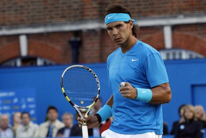 Nadal, durante el partido ante Ebden, en el torneo de Queen's.