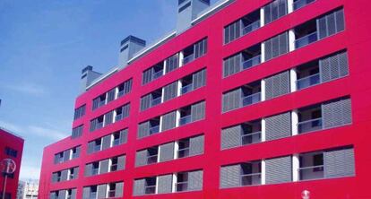 Vista de un bloque de viviendas en construcción en Móstoles.