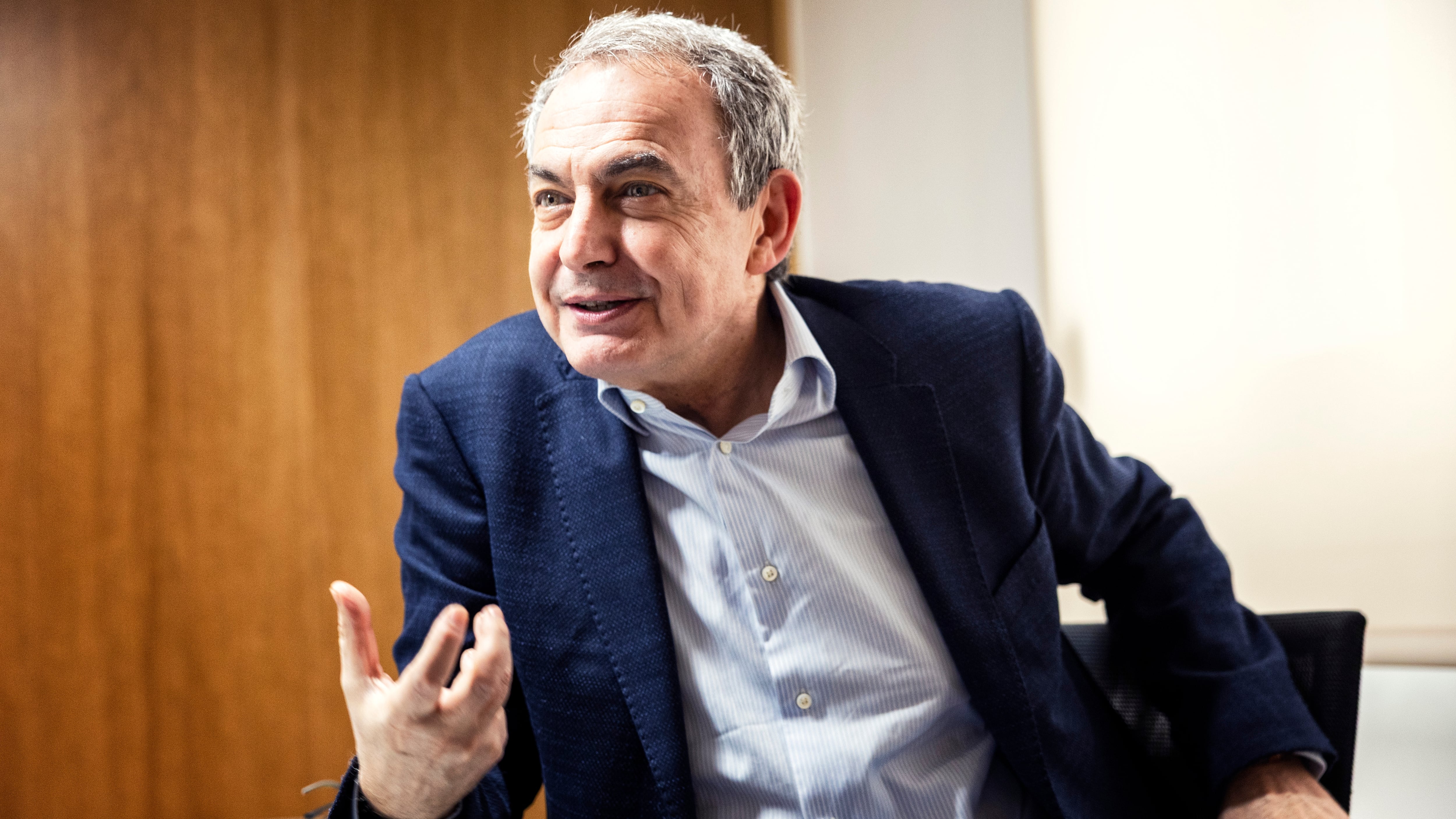 Zapatero, a sus zapatos
