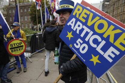 Protestas ante el Parlamento en Londres.