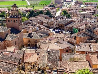 La villa de Ayllón, con las características tejas a canal, típicas de la arquitectura tradicional de Segovia.