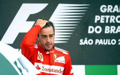 Fernando Alonso ayer, tras perder la competición