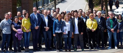 Elsa Artadi, en el centro, en un acto de precampaña de JxCat.