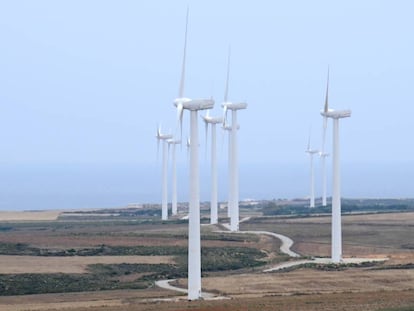 Instalaci&oacute;n de energ&iacute;a e&oacute;lica en T&uacute;nez.  