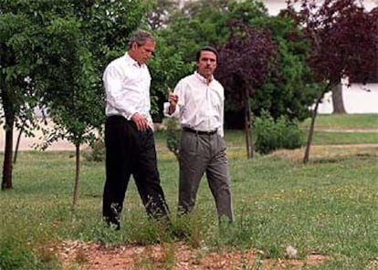 Aznar y Bush, durante su reunión en la finca de Quintos de Mora, en Toledo.