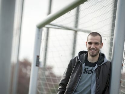 Pau L&oacute;pez, este viernes tras el entrenamiento del Espanyol. 