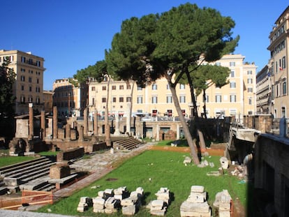 La plaza Largo di Torre Argentina, en Roma.