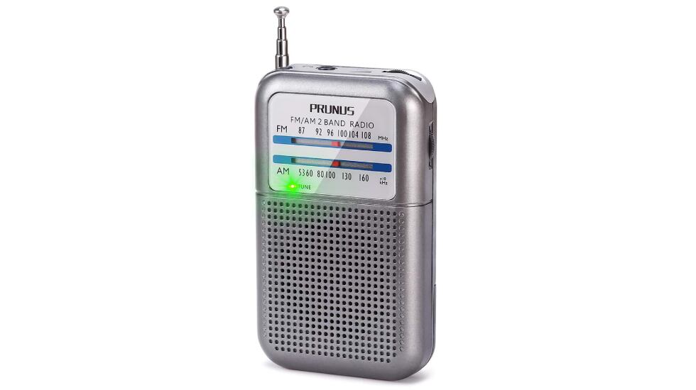 Radio analógica a pilas.