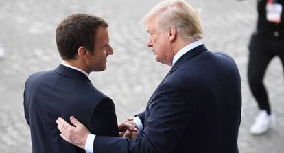 Macron despide a Trump, tras el desfile del Día de la Bastilla, en París el 14 de julio.