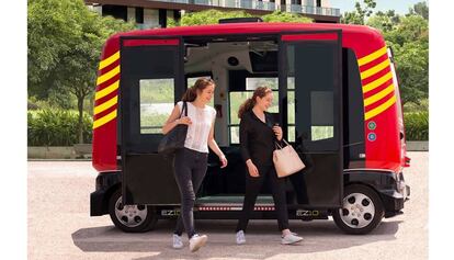 El minibús sin conductor que circulará en pruebas por ocho ciudades catalanas.