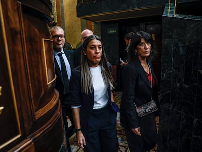 La portavoz de Junts en el Congreso, Míriam Nogueras (centro), este martes en el Congreso de los Diputados.