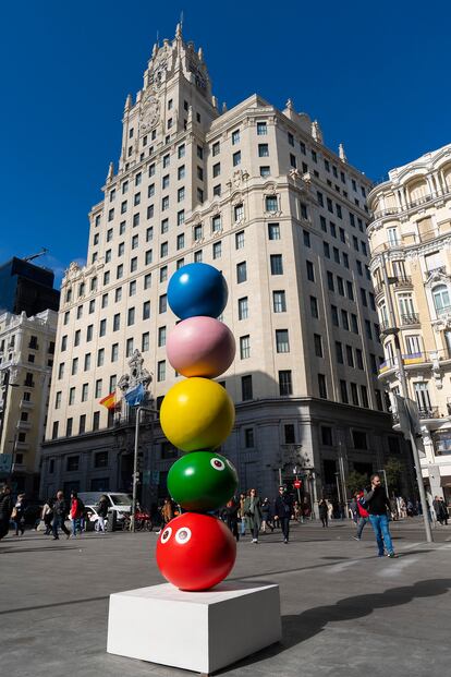 ‘Proverbio del ojo’, una escultura de Albert Pinya en la Gran Vía madrileña.