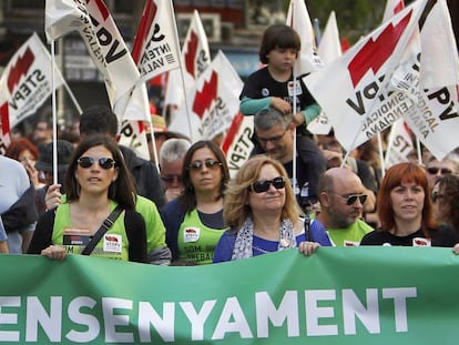 Manifestación en defensa de la enseñanza pública valenciana. 