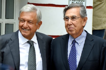 El presidente Andrés Manuel López Obrador y Cuauhtémoc Cárdenas Solórzano