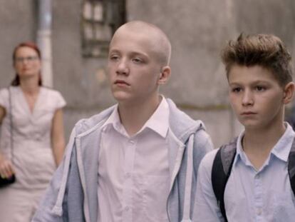 Dos de los niños de 'Playground'.
