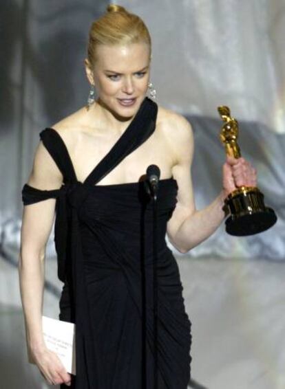 Nicole Kidman, con su Oscar como mejor actriz en 2003 por su papel en 'las Horas'.
