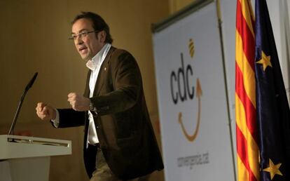 El secretario de organización de CDC, Josep Rull, durante su intervención hoy en la primera jornada de la Convención Nacional de CDC bajo el título "Comprometidos con las personas".