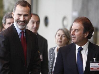 El rey Felipe VI con Ignacio Osborne en el XIX Congreso Nacional de la Empresa Familiar