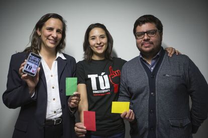 Los candidatos independientes M&oacute;nica Tapia, Paulina Arriaga y Alfredo Lecona. 