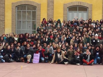 Participantes en el encuentro estatal del movimiento feminista para preparar el 8 de Marzo. 