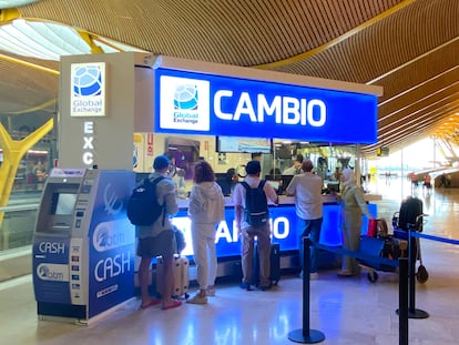 Oficina de cambio de Global Exchange en el aeropuerto Adolfo Suárez Madrid-Barajas